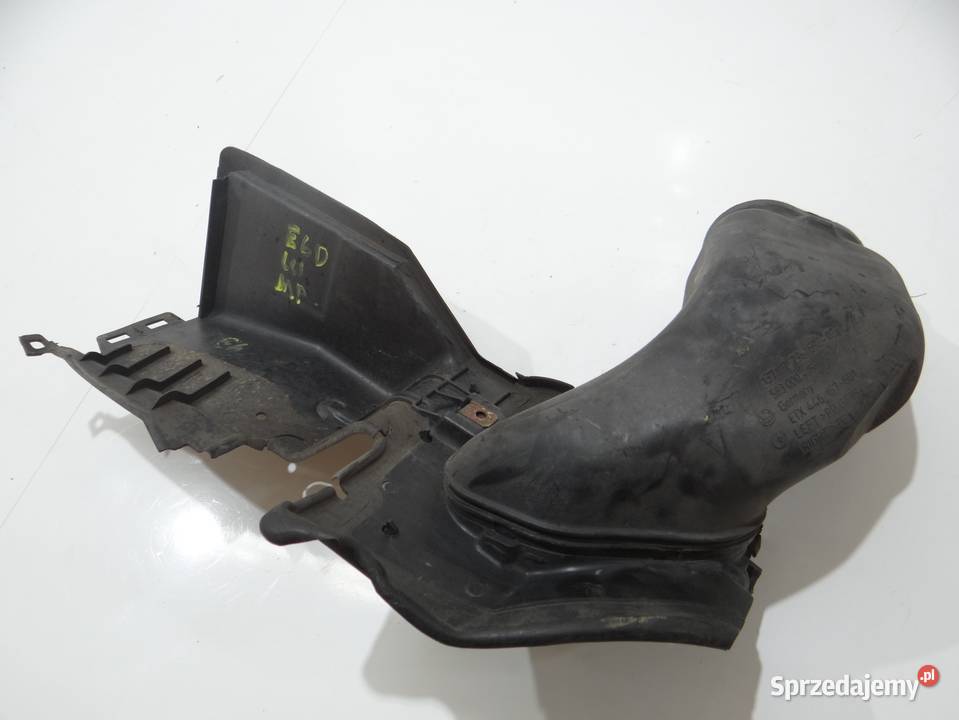 KANAŁ WLOT POWIETRZA BMW E60 E61 LCI M PAKIET osobowe Strzyżewice