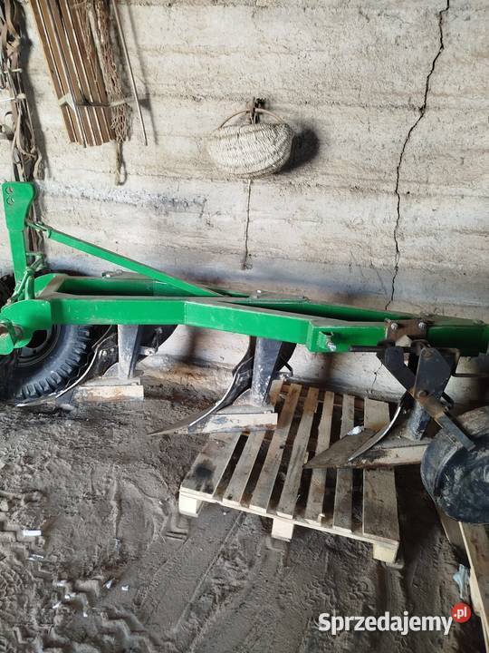 Pługi 3 skibowe praktycznie nowe Tarzymiechy Pierwsze