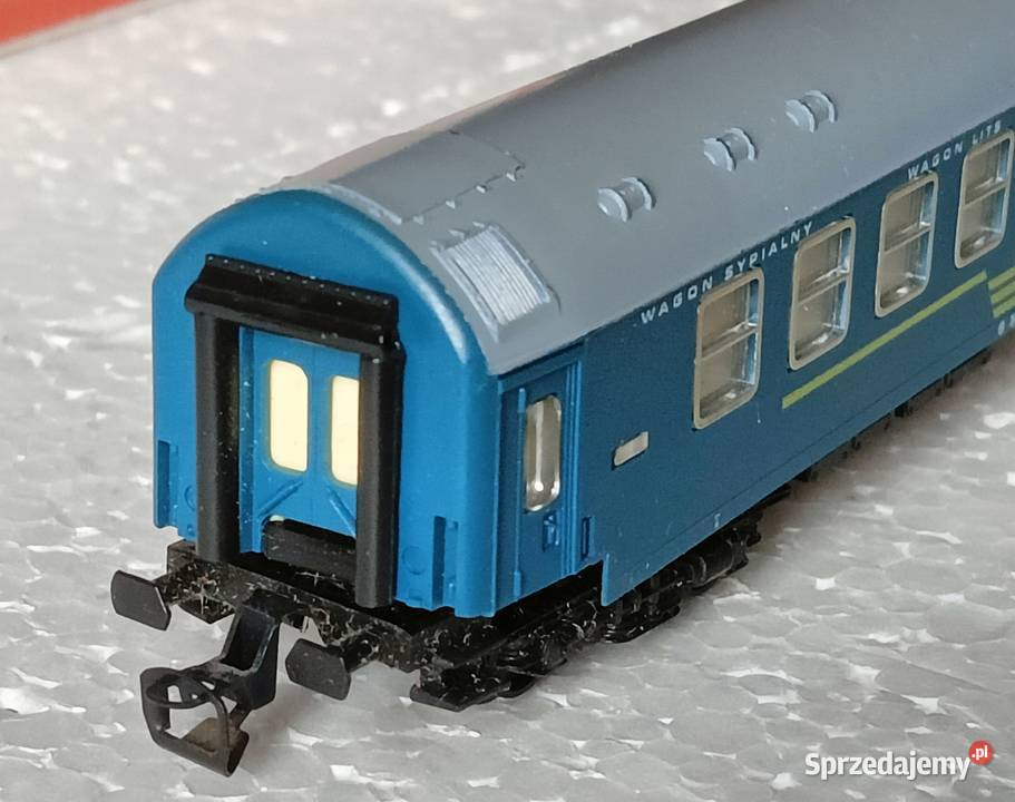Wagon osobowy WARS PKP ciemnoniebieski BTTB Modelarstwo Kraków