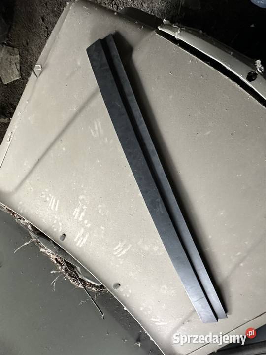 BMW X3 E83 przedlift listwa tylnej klapy Gdańsk