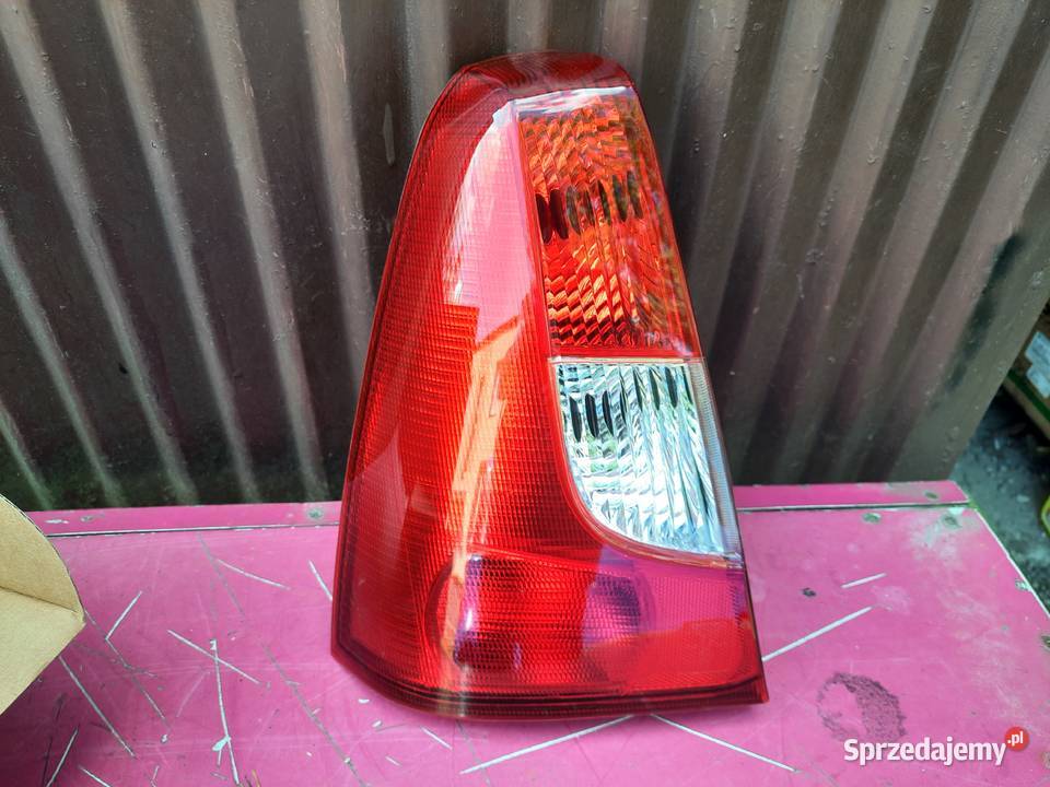 Dacia Logan 04r lampa tylna lewa nowa lewe sprzedam