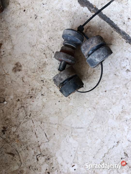 Uchwyty gumy zbiornika SHL gazela Pozostałe Kielce