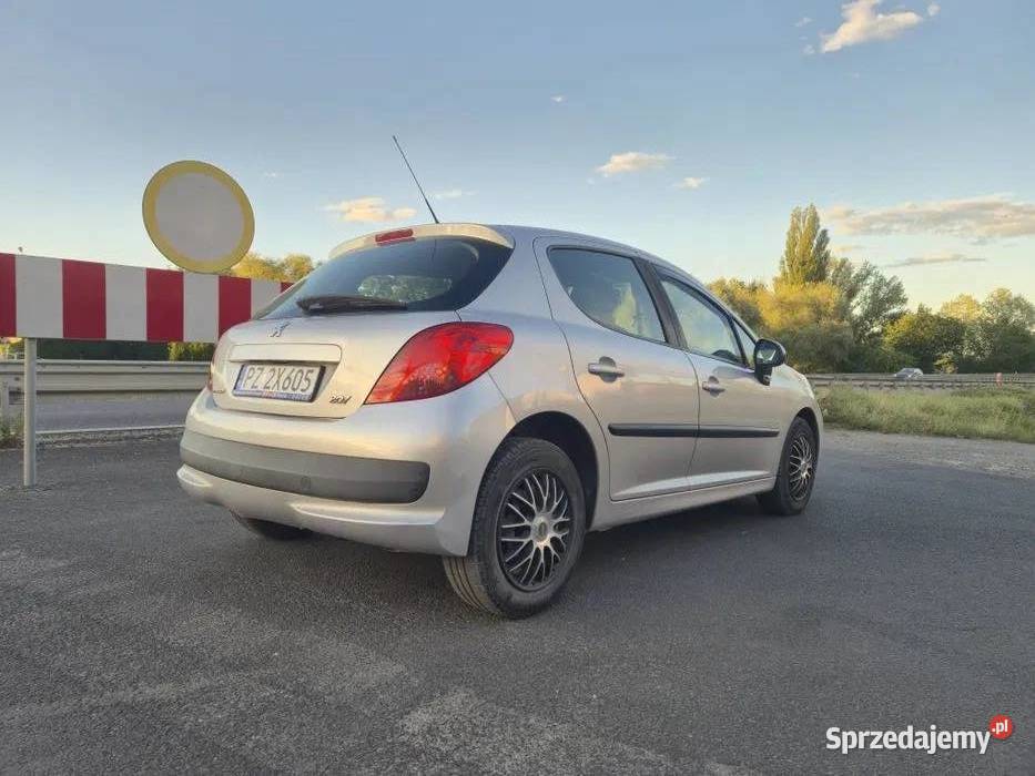 Peugeot 207 14 vti 95 koni 2008r 190 przebiegu 207 Poznań