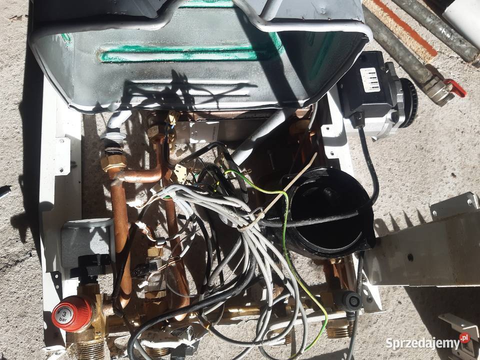 Piec gazowy Vaillant VUW 20025 R3 otw kom spal Piece i kominki Piaseczno