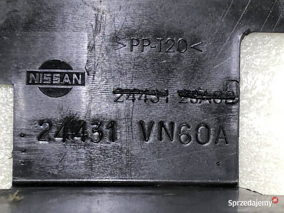 OBUDOWA AKUMULATORA NISSAN NAVARA D22