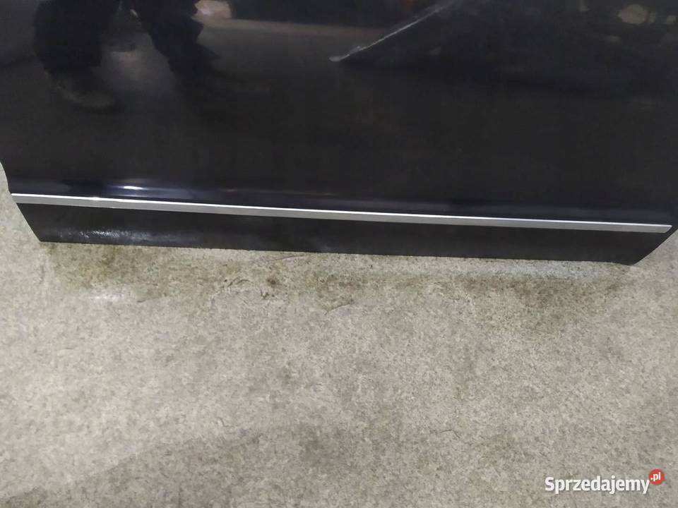 DRZWI PRAWE PRZÓD CZARNE Skoda Superb II świętokrzyskie