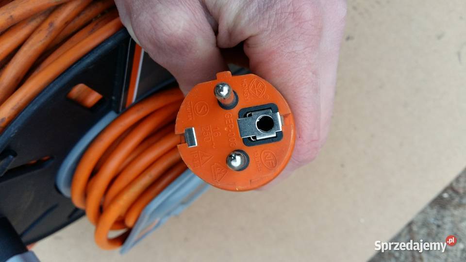 Przedłużacz bębnowy 50m 3x15mm 3000w sprzedam