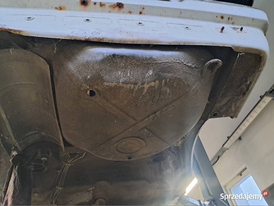 BŁOTNIK TYLNY PAS PRZEDNI PODŁOGA MERCEDES W123 Cieszyn