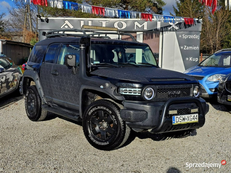 Toyota FJ Cruiser ZAMIANA Rury Progi TRD 40 z nieuszkodzony Świdnica sprzedam