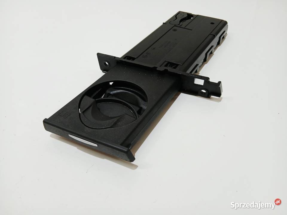 UCHWYT NA KUBEK CUP HOLDER BMW E90 E91 LCI Strzyżewice