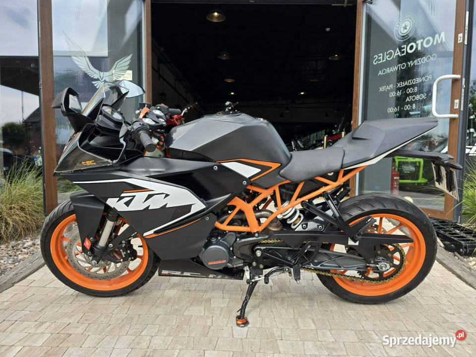 KTM RC 125 Rc 125 sportowy KTM 125 Nardzo duży ABS