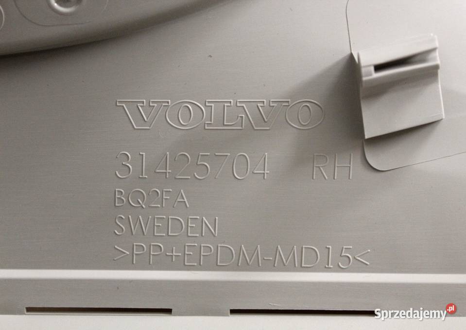 VOLVO XC60 II panel oslona tylny prawy slupek D Bielany Wrocławskie