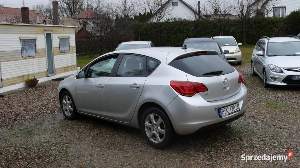 OPEL ASTRA J 16 benzyna 2011r manualna podlaskie Sokółka