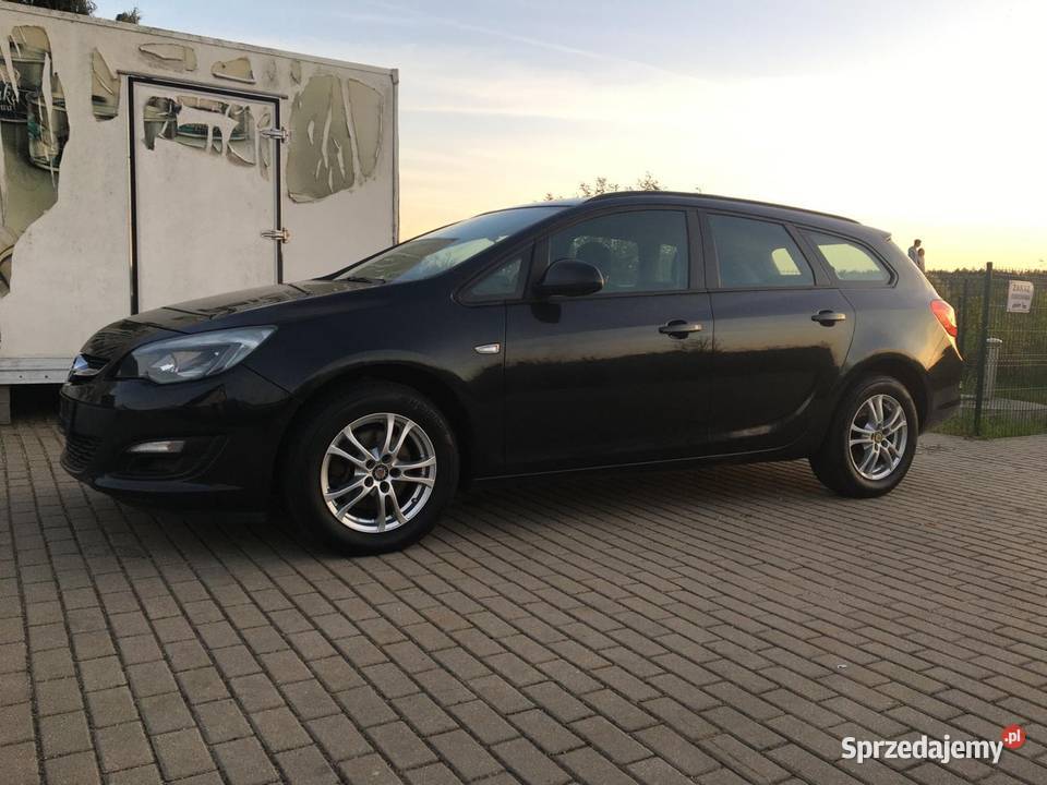 Opel Astra 17 Cdti kombi Rok produkcji 2013 wielkopolskie Dąbcze sprzedam