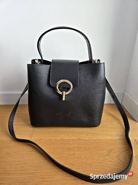 Czarna elegancka torebka z rączką na ramię ze Liszki