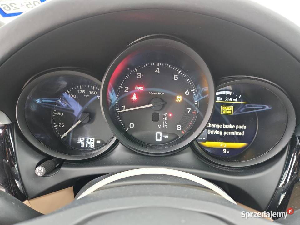 2021 PORSCHE MACAN Częstochowa