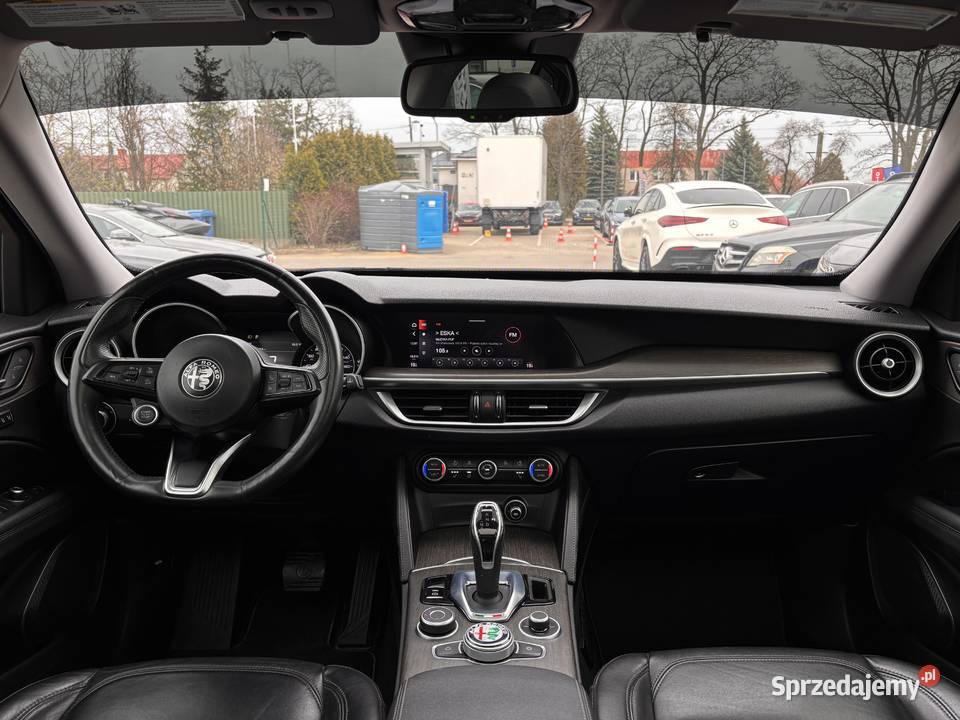 Alfa Romeo Stelvio 2019 światła do jazdy dziennej Warszawa