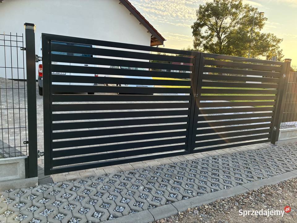 Brama dwuskrzydłowa w kolorze antracyt Gorzów Wielkopolski