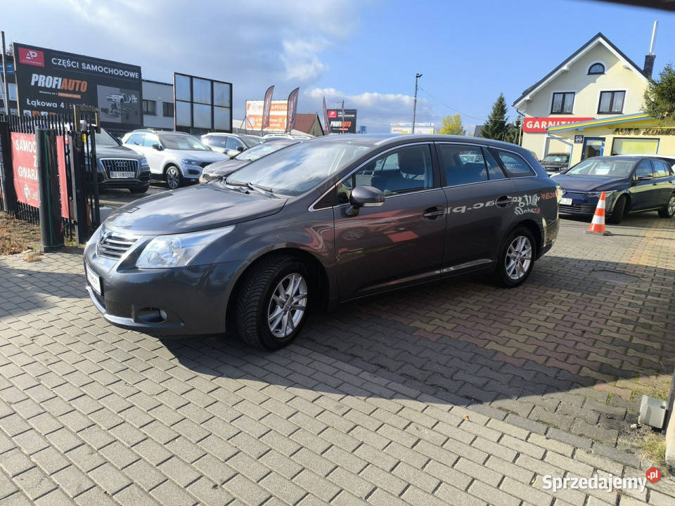 Toyota Avensis 18 VVTi 147 Klimatronic Navi Kombi Avensis