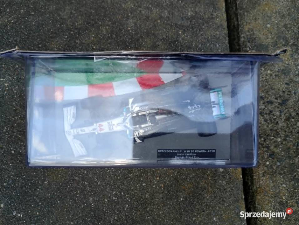 MERCEDES AMG F1 W10 Petronas Formula 1 Degostini Warszawa