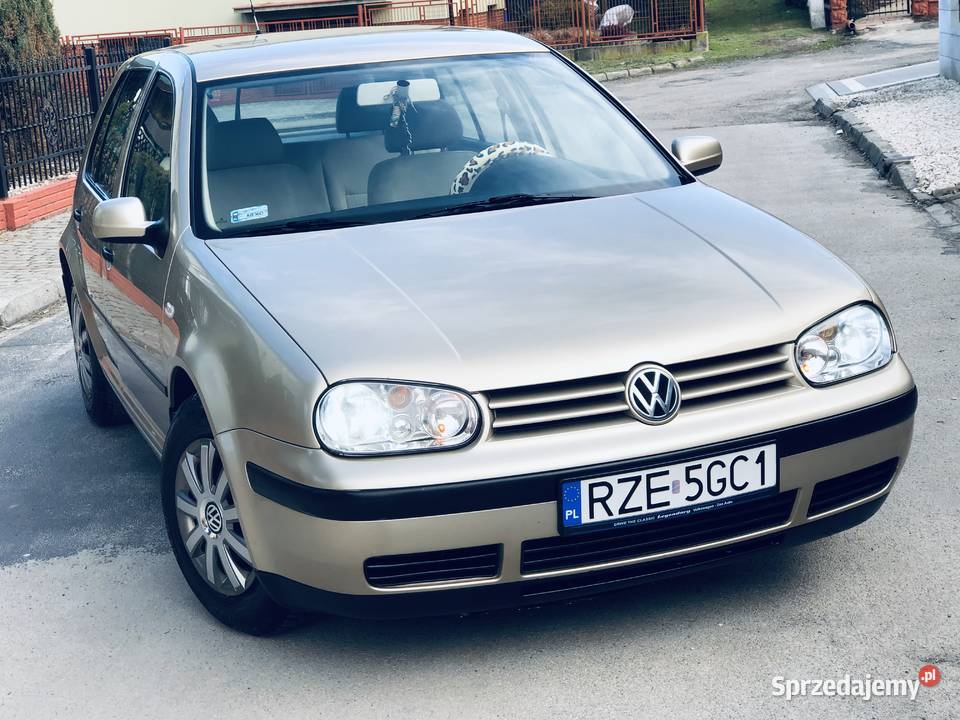VOLKSWAGEN GOLF IV 16 B GAZ