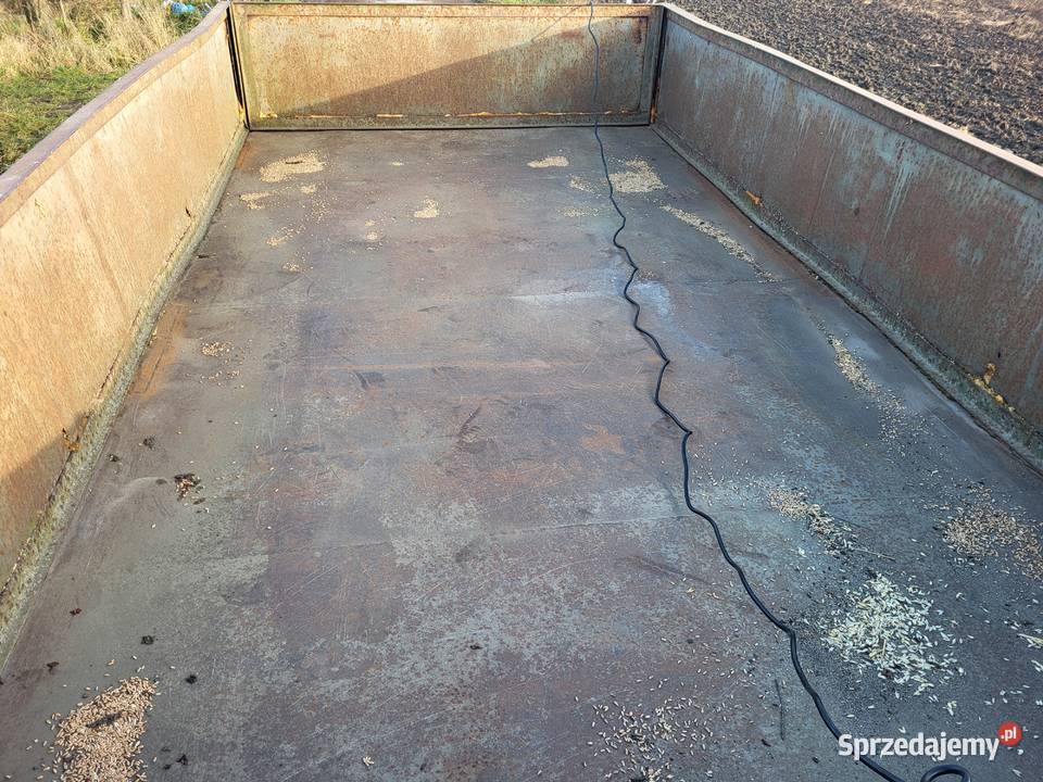 Przyczepa rolnicza nieuszkodzony Wiskitki