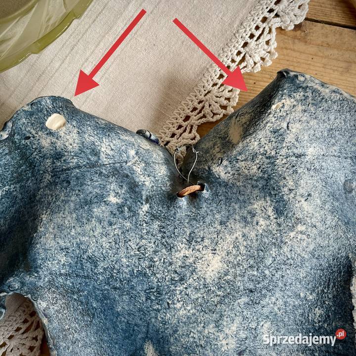 Ceramiczna zawieszka w kształcie koszuli sprzedam