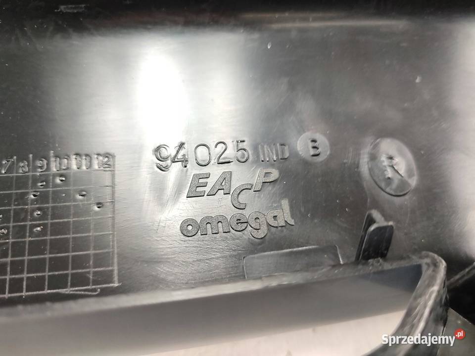 GRILL ATRAPA CHŁODNICY CITROEN SAXO 19962003