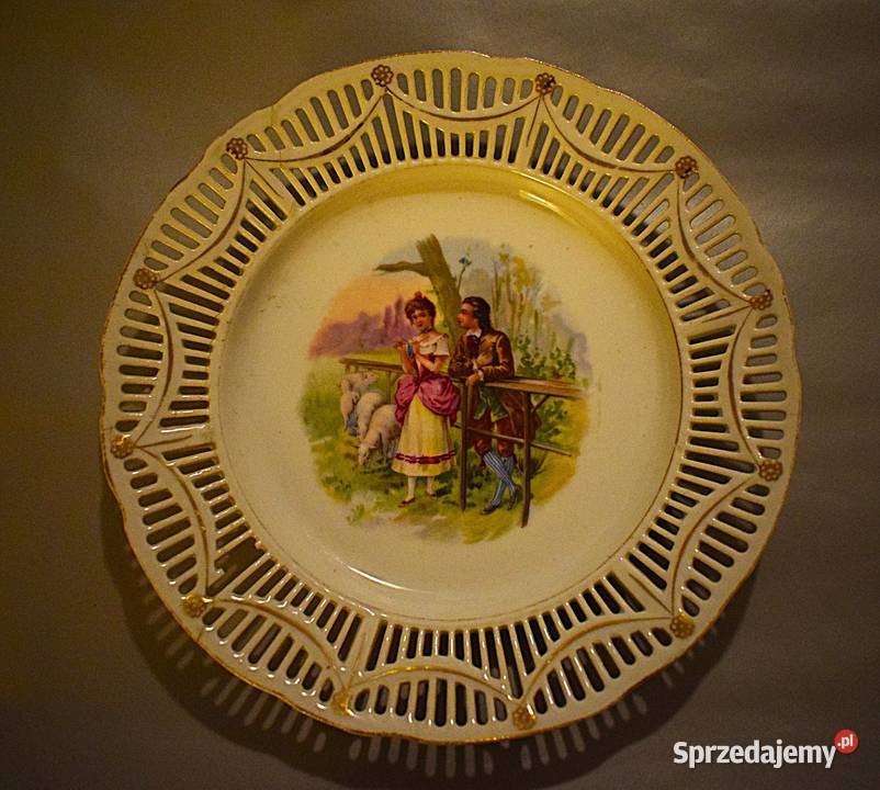 Talerz ażurowy ze sceną rodzajową z XVII wieku