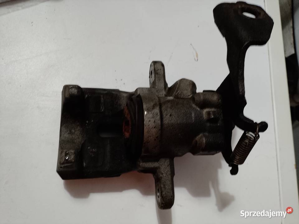 Zacisk hamulca toyota urban