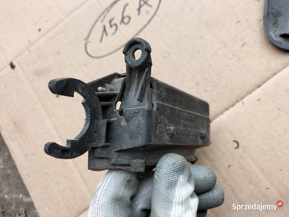 Audi 80 B4 A4 B5 A3 4A0837205205 DE KLAMKA osobowe