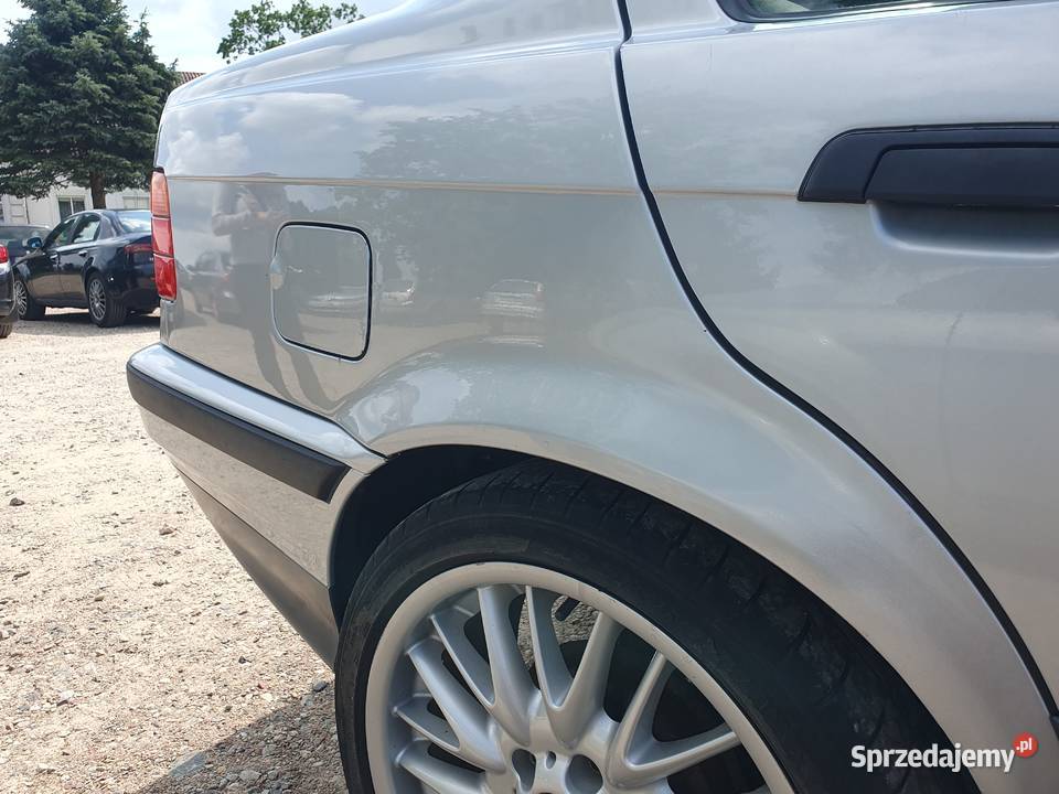 BMW E36 18 IS sedan seria zdrowa buda Suwałki