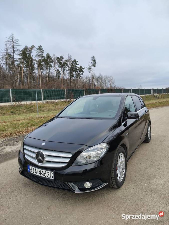 Mercedes B Klasa W246 PANORAMA światła do jazdy dziennej Szczytna