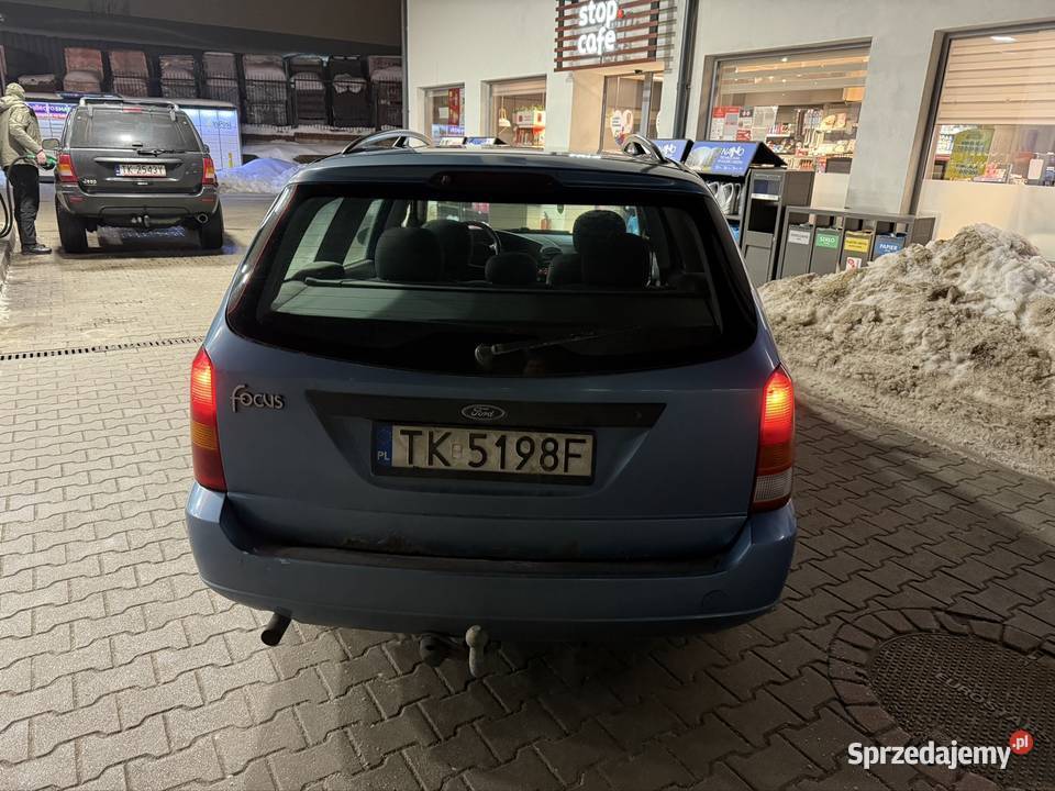 Ford Focus 16 Benzyna Klimatyzacja Elektryka Hak nieuszkodzony Focus Kielce