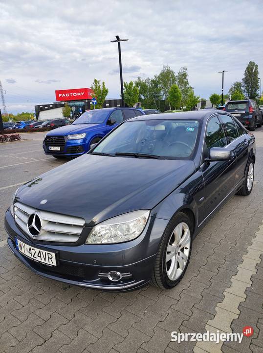 Mercedes Benz C180 W204 2010 Rok produkcji 2010 Warszawa