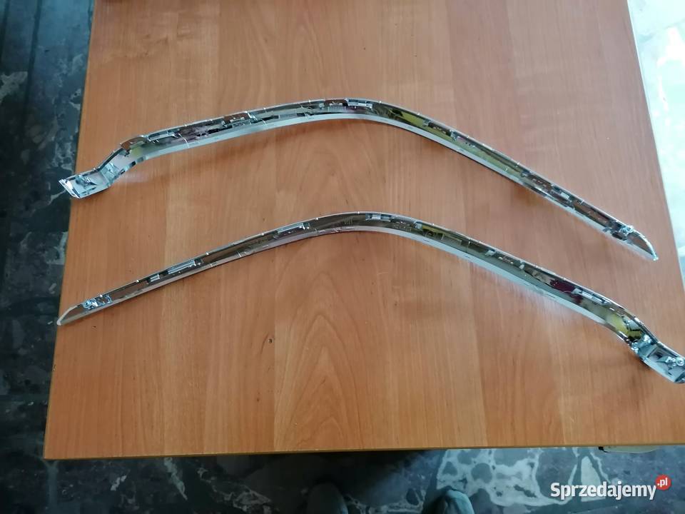 Sprzedam listwy zderzaka atrapa Toyota Yaris Rok produkcji 2012 Skierniewice