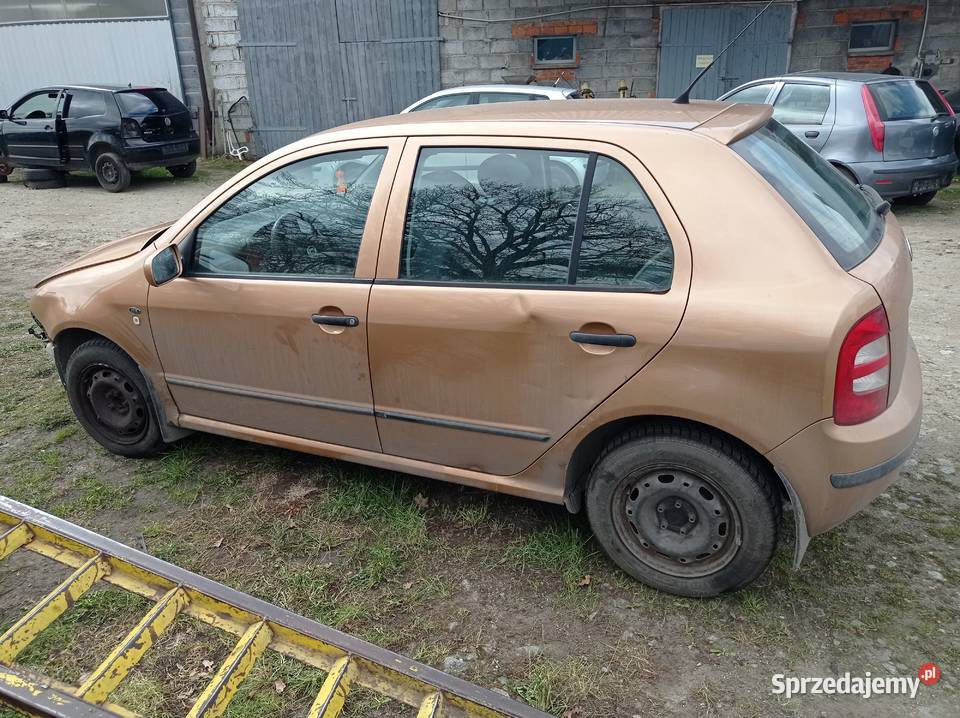 Skoda Fabia 14 MPi 2001 r dawca części osobowe Szklarka Myślniewska