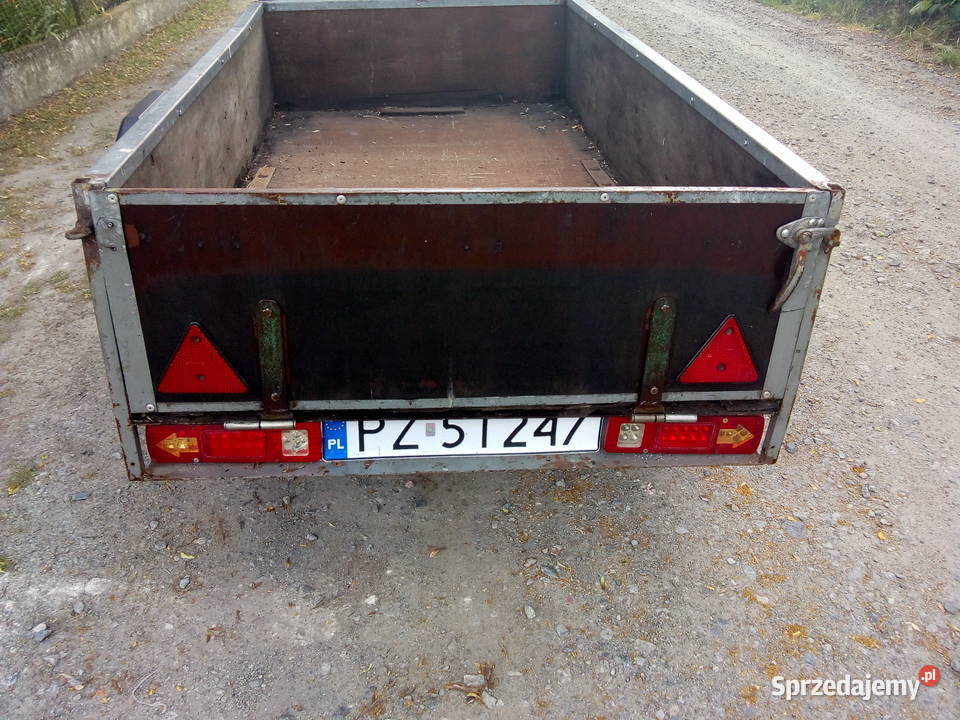 Przyczepka lekka 750 zarejestrowana