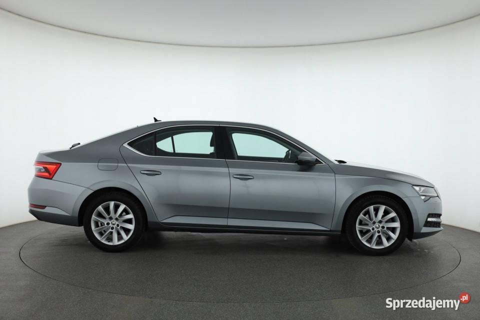 Skoda Superb 15 TSI czujnik deszczu