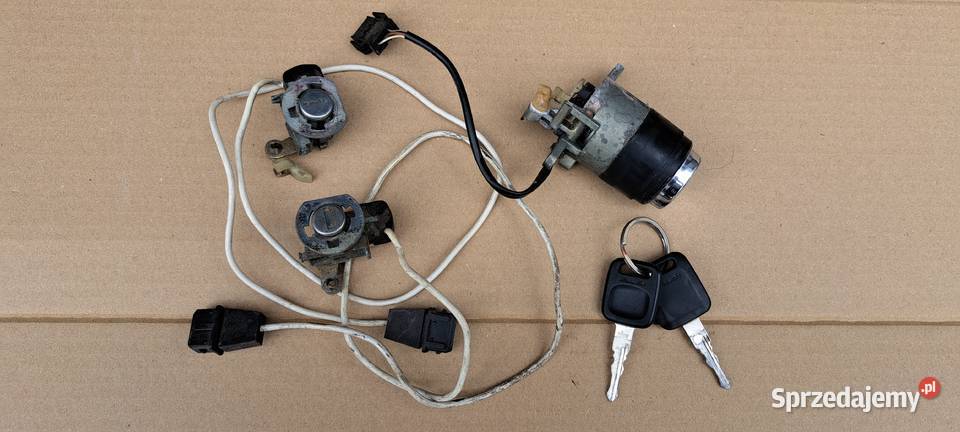 Zestaw komplet zamków drzwi z kluczami Audi 80 Zamki, wkładki i kluczyki Luzino