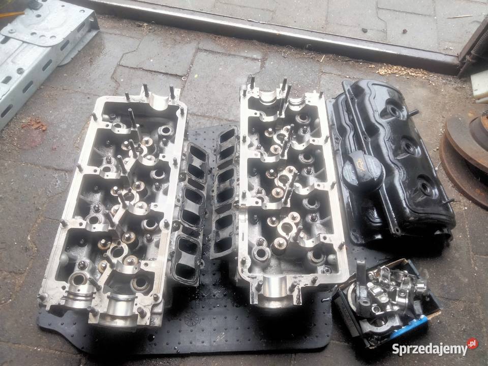 Głowice a4 b6 25 tdi v6 059L Silniki i osprzęt Części samochodowe kujawsko-pomorskie Zławieś Wielka