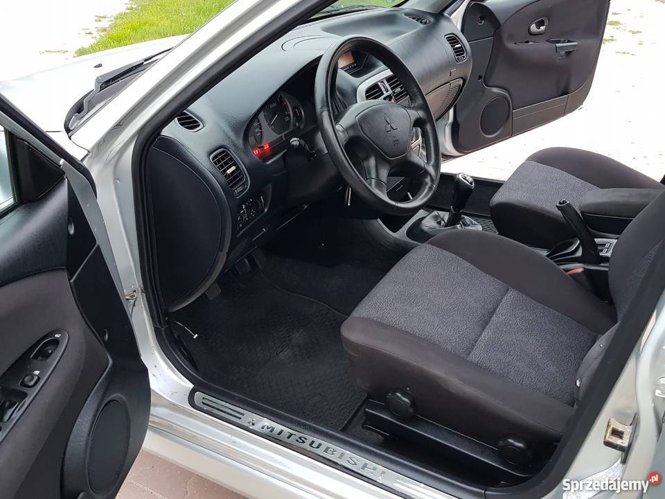 MITSUBISHI CARISMA LIFT 18 122 BENZKLIMA PIĘKNY Końskie sprzedam