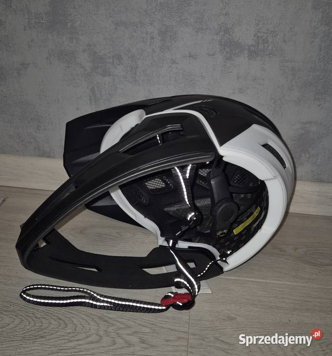 Kask rowerowy pełno twarzowy tytanowy Nowy 5862 Kaski i odzież łódzkie Łódź