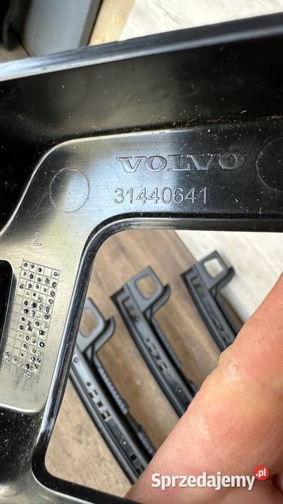 VOLVO XC60 II NAKŁADKA OSŁONA TYLNEGO PASA Gorzów Wielkopolski