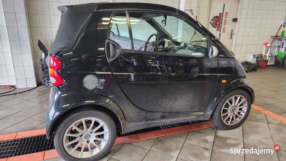 Pranie tapicerki renowacja skór Sprzątanie Mycie i sprzątanie pojazdów Zabrze