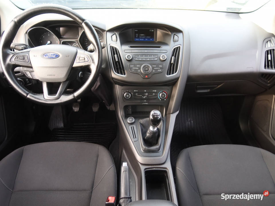 Ford Focus 15 TDCi srebrny Focus śląskie Katowice