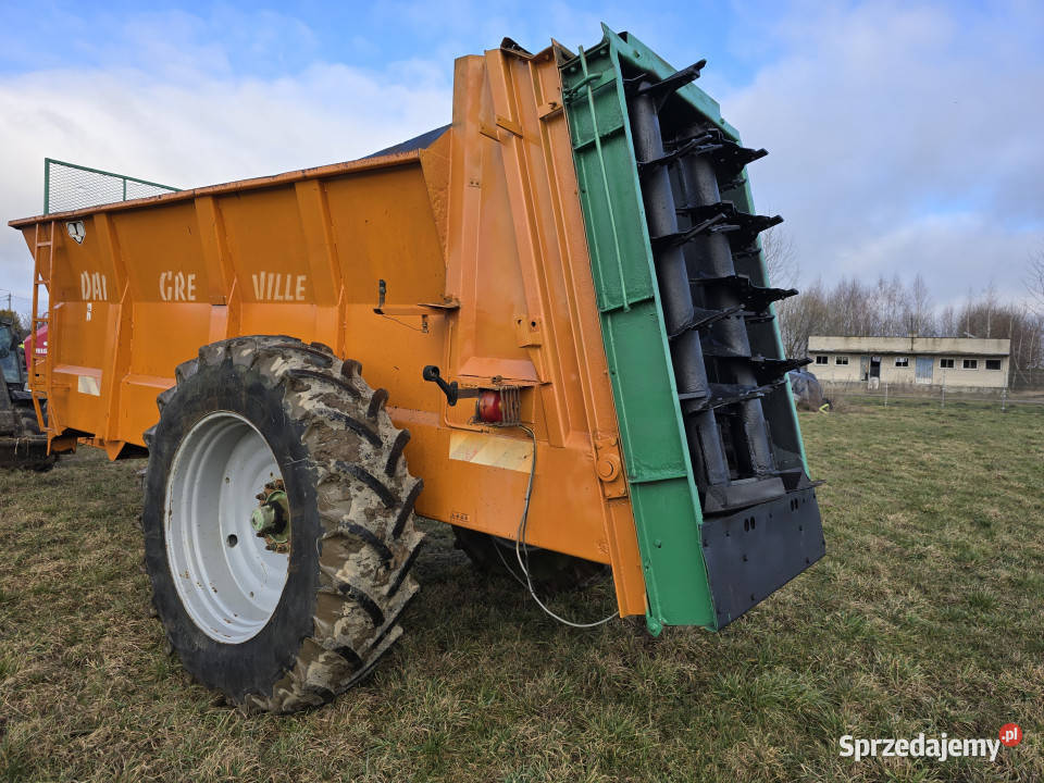 Rozrzutnik obornika DANGREVILLE 14 ton łańcuchy Włosty