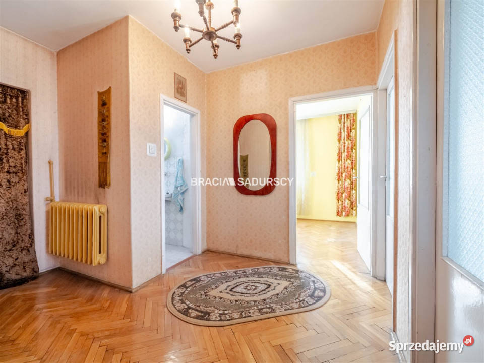Dom wolnostojący Niepołomice Królewska 200m2