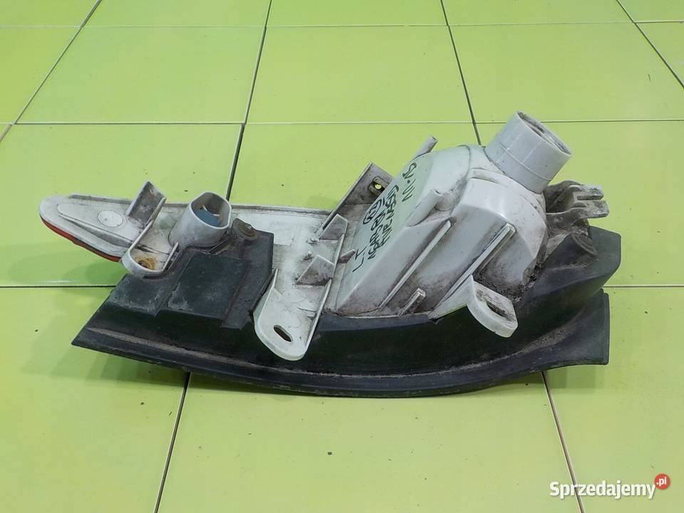 TOYOTA AVENSIS III T27 LIFT I 12r SEDAN 4D lampa