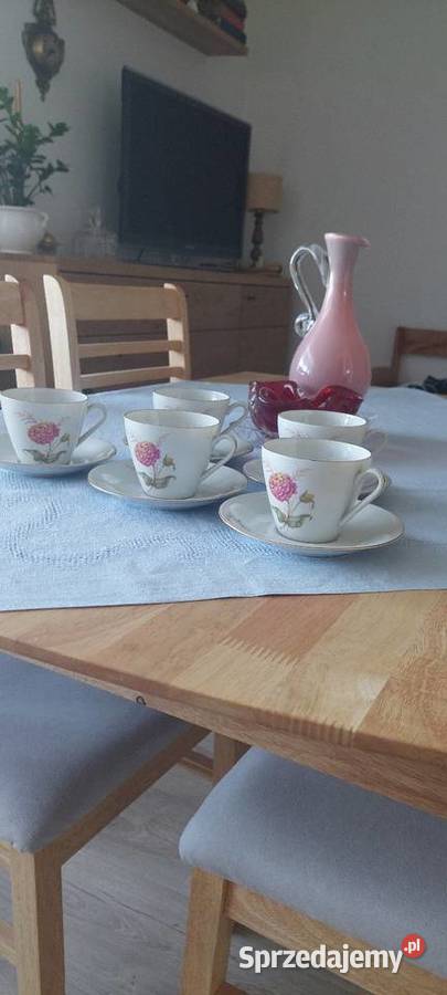Komplet filiżanek z porcelany kostnej Mirosławiec